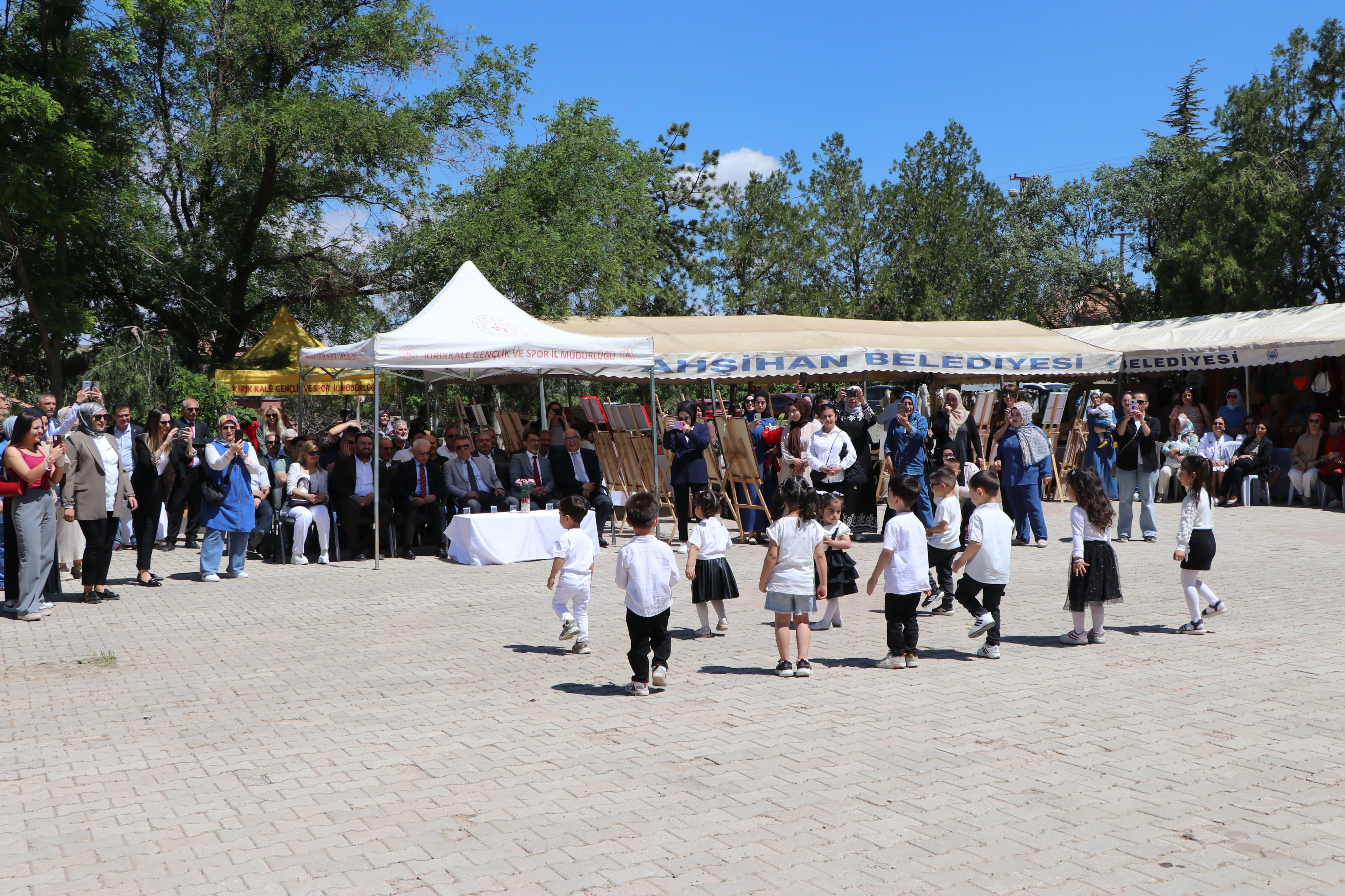 hayat-boyu-ogrenme-haftasi-kapsaminda-duzenlenen-sergiye-katilim-sagladik