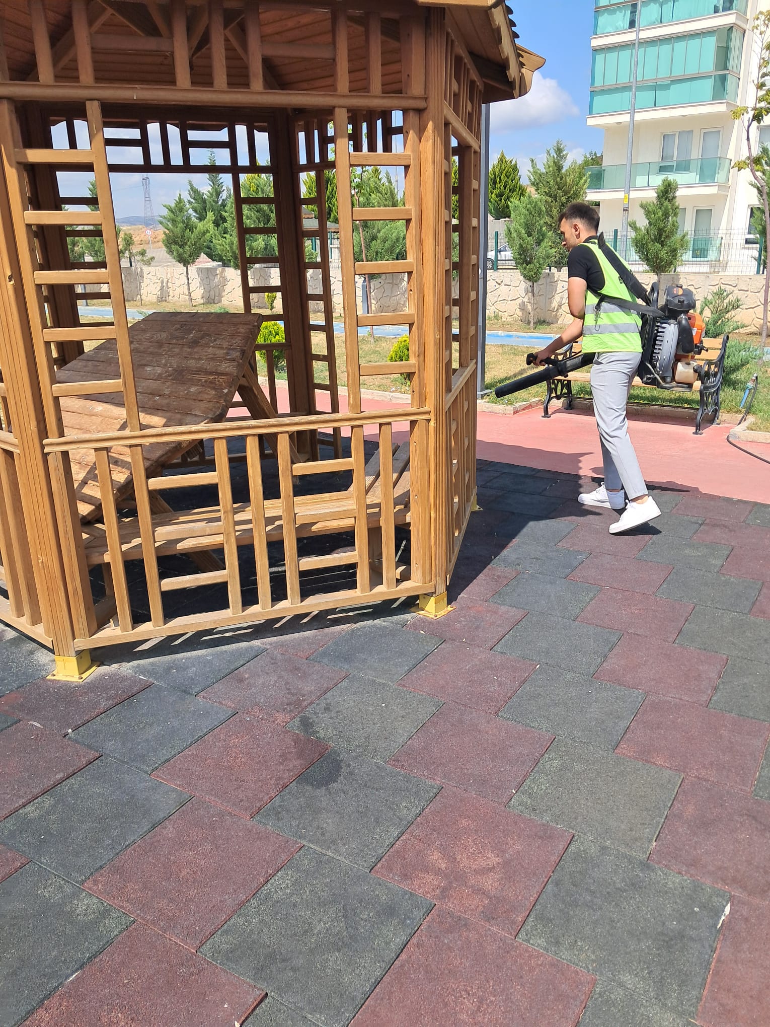 ilcemizde-genel-temizlik-calismalarina-devam-ediyoruz