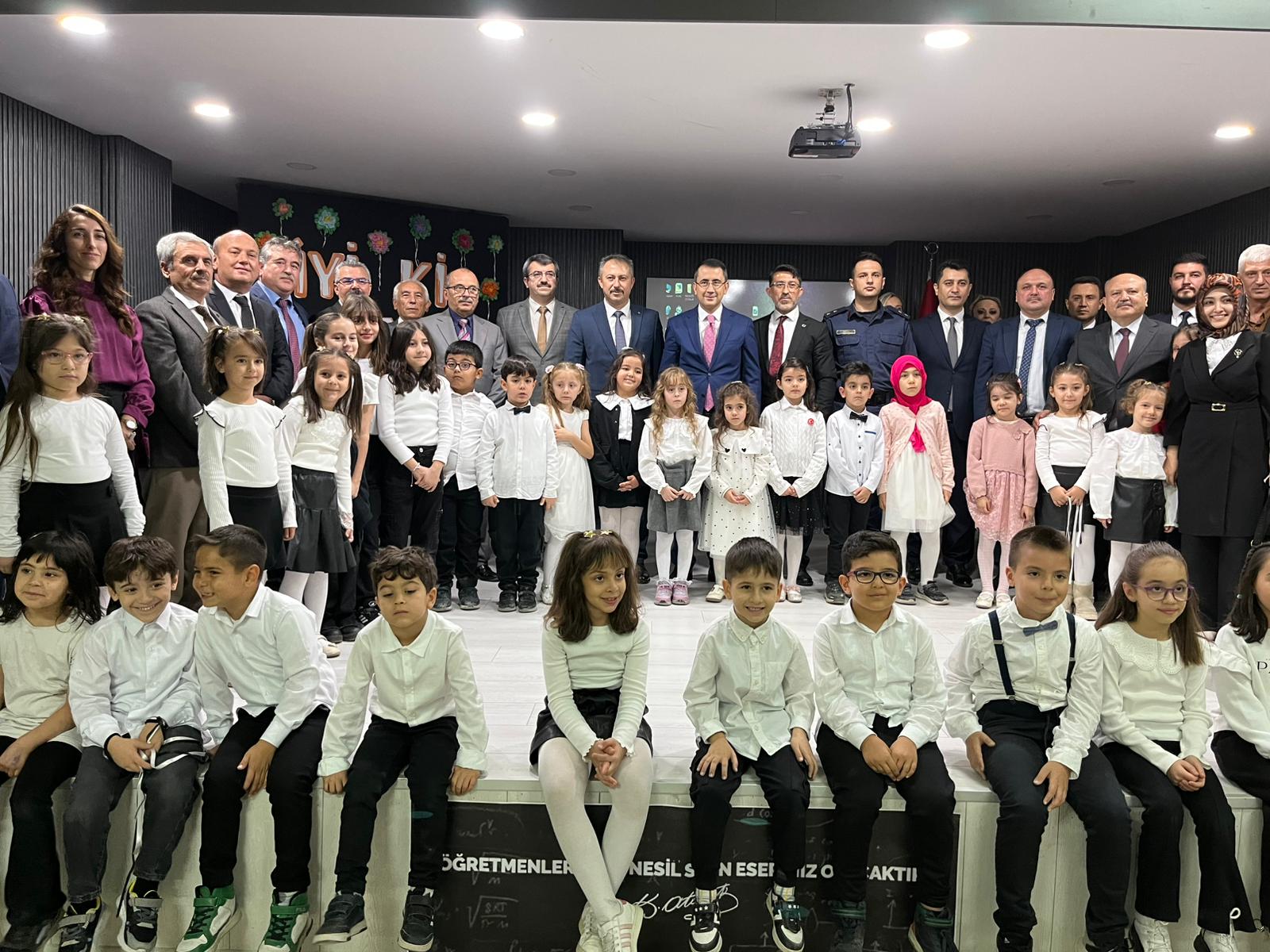 24-kasim-ogretmenler-gununuz-kutlu-olsun