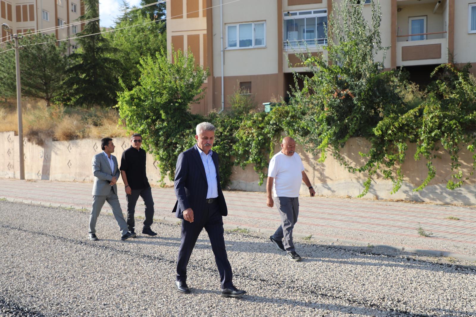 hoca-ahmet-yesevi-caddesinde-gerceklestirilen-asfalt-calismamiz