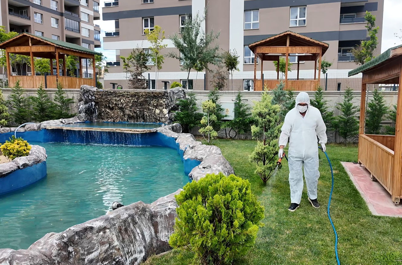 YAHŞİHAN'DA KENEYE GEÇİT VERMİYORUZ 