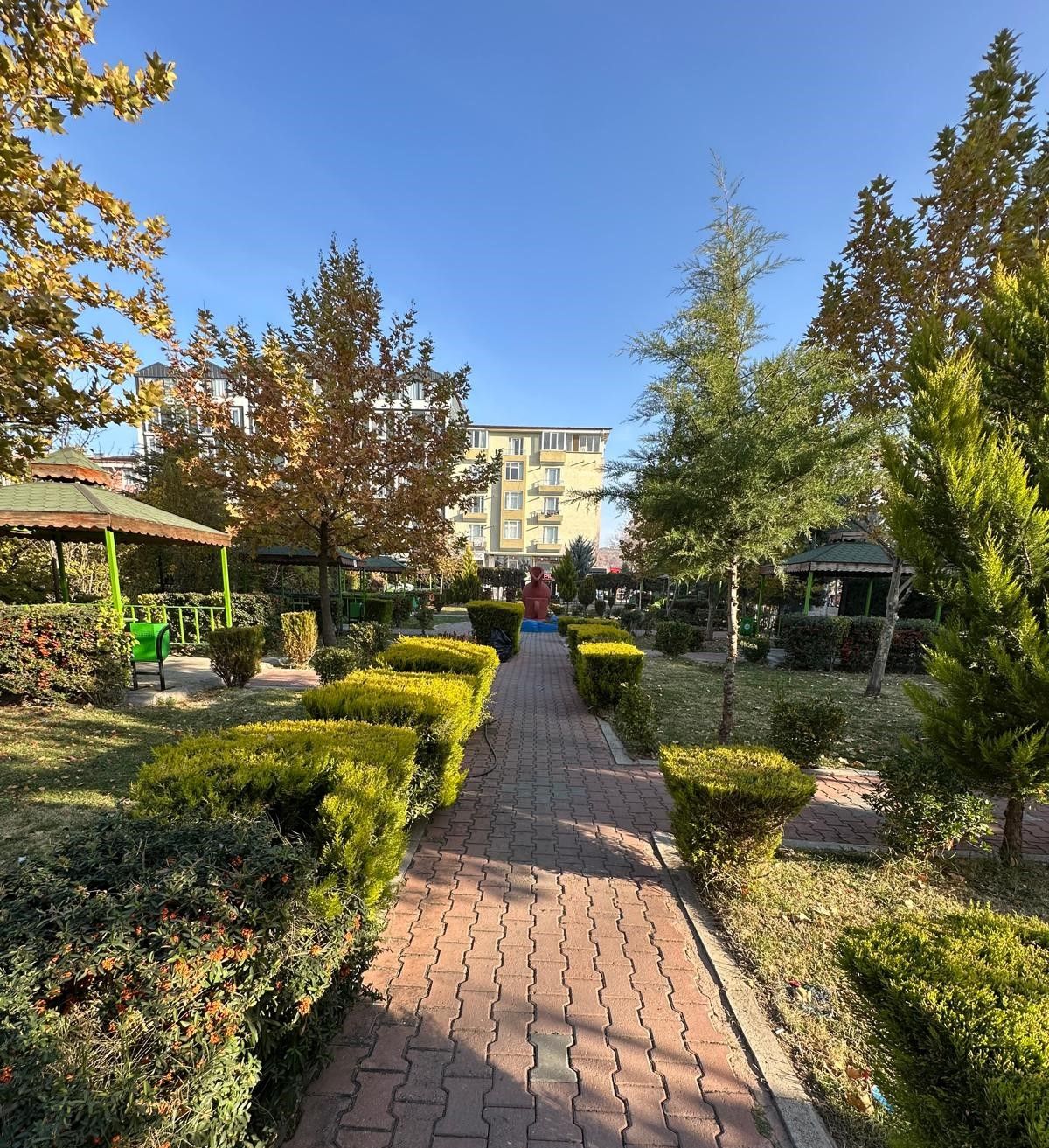 İLÇEMİZİN HER KÖŞESİNDE İŞİMİZİN BAŞINDAYIZ