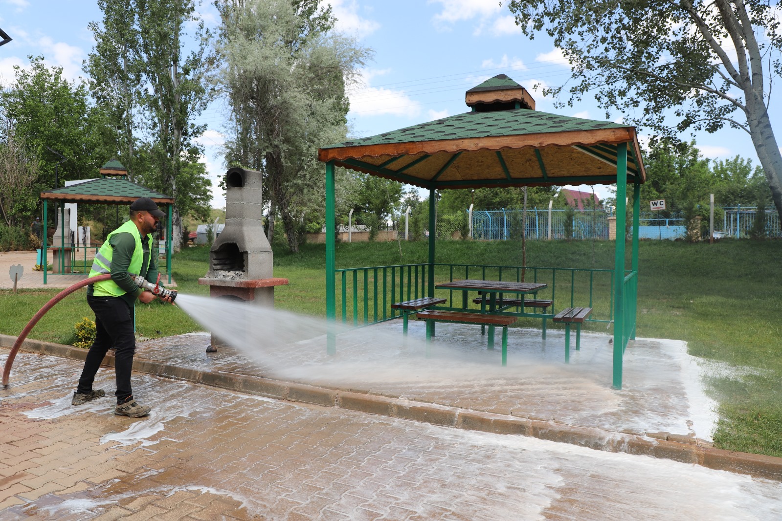 TEMİZLİĞİN EN GÜZEL HALİYLE SAHADAYIZ! DAHA SAĞLIKLI, DAHA YAŞANABİLİR BİR YAHŞİHAN İÇİN DURMADAN ÇALIŞIYORUZ.